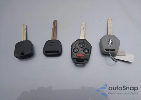 2011 Subaru Outback 2.5I Limited из США, поврежденный, VIN 4S4BRBKC0B3375658